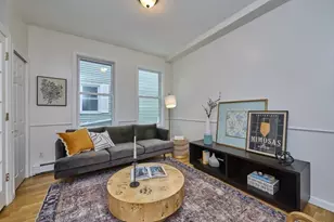9 Mullins Ct, Cambridge, MA 02141 - Photo 1