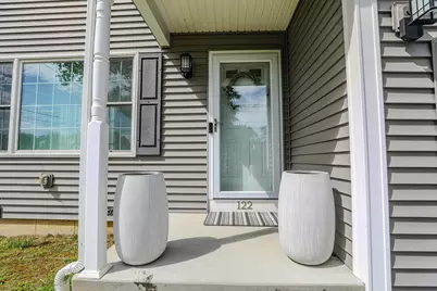 122 Ambrose St, Springfield, MA 01109 - Photo 3