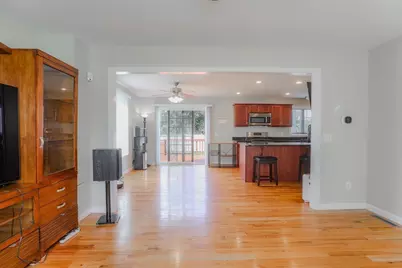 122 Ambrose St, Springfield, MA 01109 - Photo 7