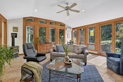 31 Brown St, Andover, MA 01810 - Photo 3