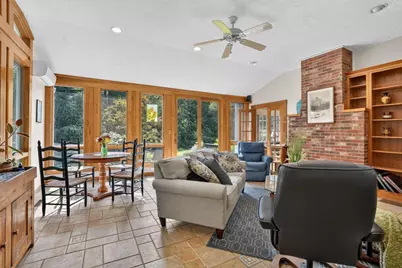31 Brown St, Andover, MA 01810 - Photo 5