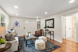 122 York St, Stoughton, MA 02072 - Photo 5