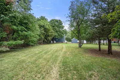122 York St, Stoughton, MA 02072 - Photo 3