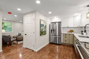 122 York St, Stoughton, MA 02072 - Photo 9