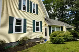 437 High St, Hanson, MA 02341 - Photo 5