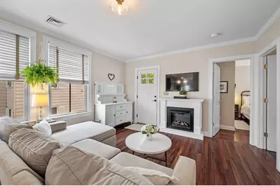 26 Village St #2, Marblehead, MA 01945 - Photo 11