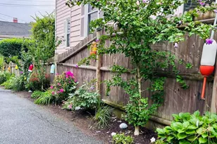 26 Village St, Marblehead, MA 01945 - Photo 23