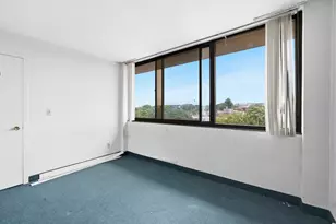 70 Southbridge St, Worcester, MA 01608 - Photo 25