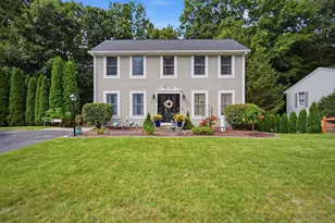 19 Stephanie Cir, Springfield, MA 01129 - Photo 1