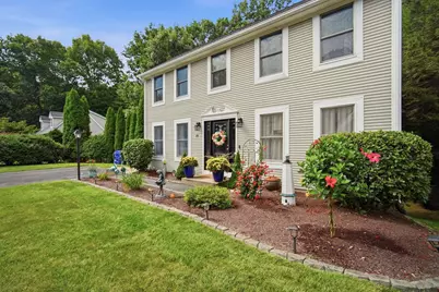 19 Stephanie Cir, Springfield, MA 01129 - Photo 3