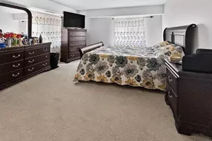 685 Oak St, Brockton, MA 02301 - Photo 5