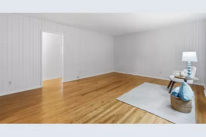 161 Wolcott Ave, West Springfield, MA 01089 - Photo 7