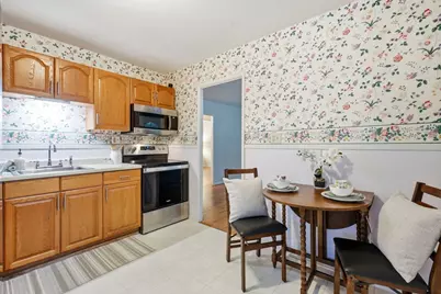 161 Wolcott Ave, West Springfield, MA 01089 - Photo 15