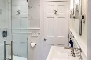 47 Pleasant St, Provincetown, MA 02657 - Photo 5