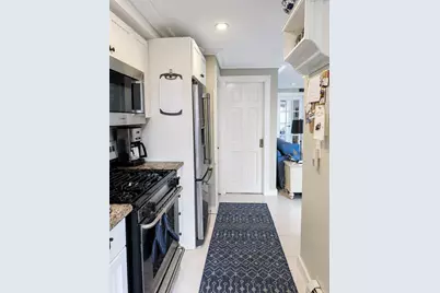 47 Pleasant Street #2, Provincetown, MA 02657 - Photo 3