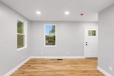 28 Potters Ave, Providence, RI 02905 - Photo 9
