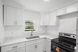 149 Burnside St, Providence, RI 02905 - Photo 31