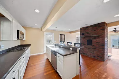 2 Caldwell St, Weymouth, MA 02191 - Photo 11