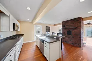 2 Caldwell St, Weymouth, MA 02191 - Photo 11