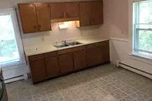 9 E Walnut St, Milford, MA 01757 - Photo 3