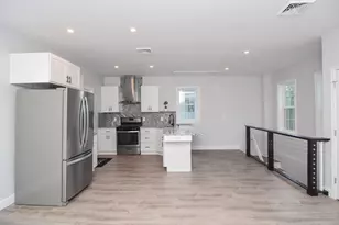 11 Station St, Sharon, MA 02067 - Photo 5