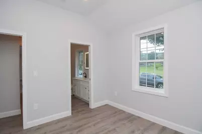 11 Station St, Sharon, MA 02067 - Photo 25