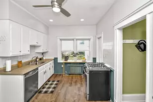 7 Williams Ave, Dedham, MA 02026 - Photo 17