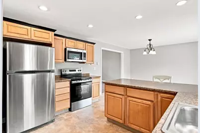 192 Empire St, Chicopee, MA 01013 - Photo 13