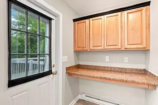 192 Empire St, Chicopee, MA 01013 - Photo 19