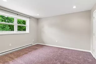 192 Empire St, Chicopee, MA 01013 - Photo 25