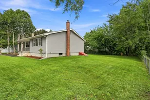 192 Empire St, Chicopee, MA 01013 - Photo 5