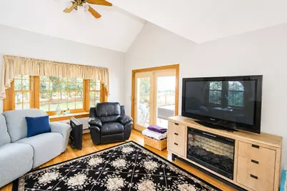 125 Boxwood Ln, Bridgewater, MA 02324 - Photo 15
