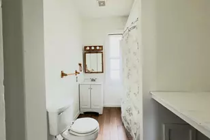 142 Thompson St, Springfield, MA 01109 - Photo 15
