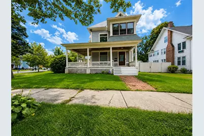 142 Thompson St #1, Springfield, MA 01109 - Photo 1
