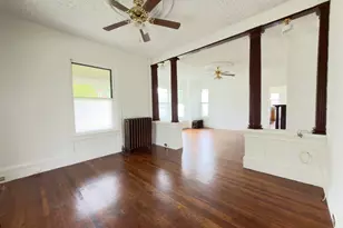 142 Thompson St, Springfield, MA 01109 - Photo 3