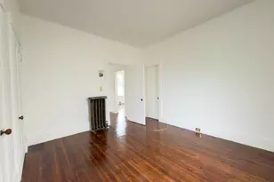 142 Thompson St, Springfield, MA 01109 - Photo 7