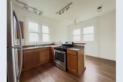 142 Thompson St #1, Springfield, MA 01109 - Photo 13
