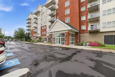 527 Pawtucket Blvd #608, Lowell, MA 01854 - Photo 17