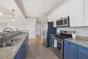 527 Pawtucket Blvd, Lowell, MA 01854 - Photo 1