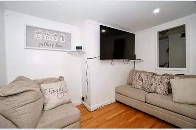 12 Bailey St, Lynn, MA 01904 - Photo 5