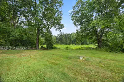 185 Linden St, Berlin, MA 01503 - Photo 27