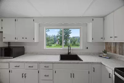 185 Linden St, Berlin, MA 01503 - Photo 5
