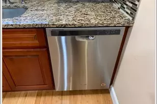 42 Hillside Ave, Everett, MA 02149 - Photo 11