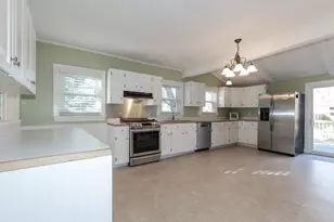 30 Ashland St, Newburyport, MA 01950 - Photo 9