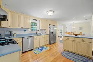 8 Gold Finch Ln, Dennis, MA 02660 - Photo 9
