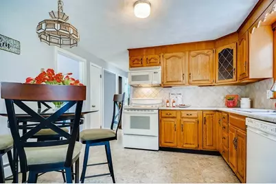 16 Phillip Ave, Burlington, MA 01803 - Photo 27