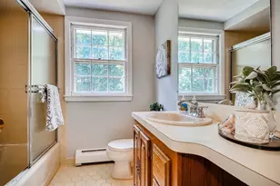 16 Phillip Ave, Burlington, MA 01803 - Photo 19