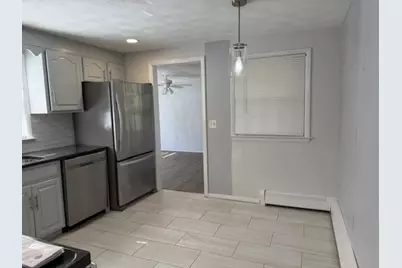 16 Phillip Ave, Burlington, MA 01803 - Photo 15