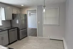 16 Phillip Ave, Burlington, MA 01803 - Photo 15