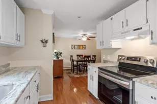 221 Bayberry Hill Ln, Leominster, MA 01453 - Photo 5